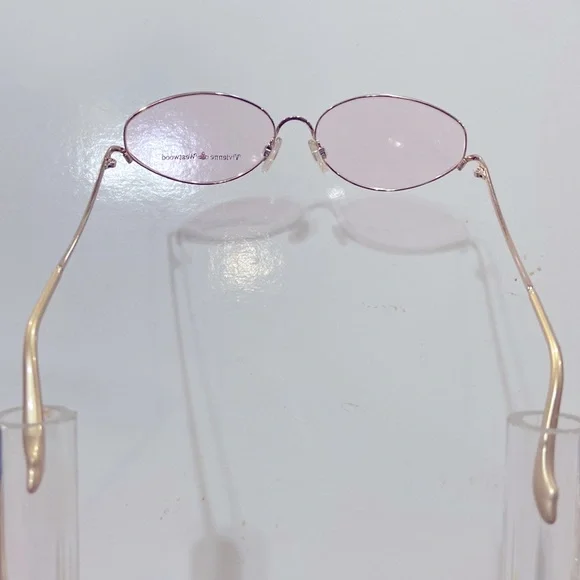 Vintage Vivienne Westwood Ladies Eyeglass, Shiny Gold - Picture 4 of 4